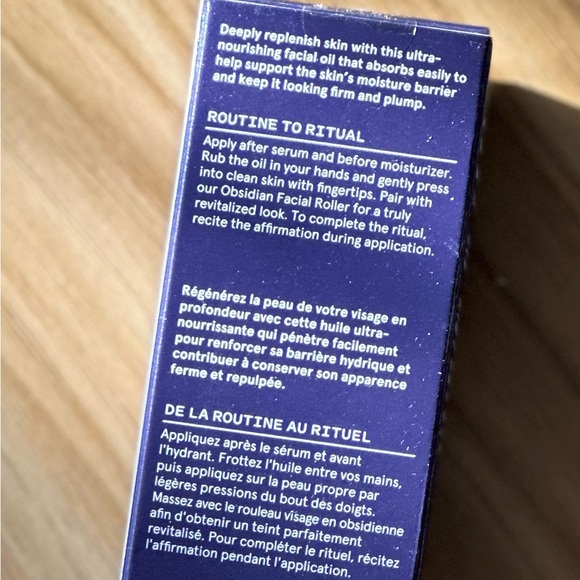 KEYS Soul-care - DEEPLY REPLENISHING SQUALANE FACIAL OIL - Picture 3 of 4